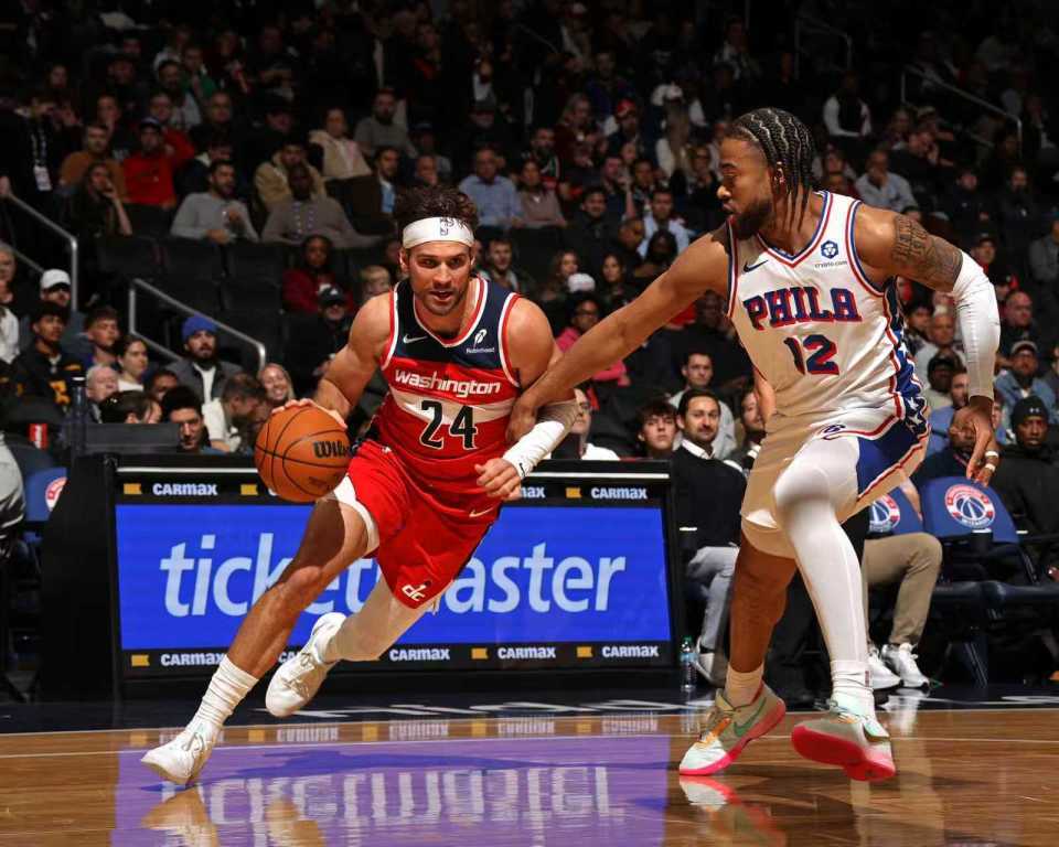 葡萄牙体育迎NBA季后赛关键赛，加时末段主帅复盘，话题不断，团队化学反应显著的简单介绍