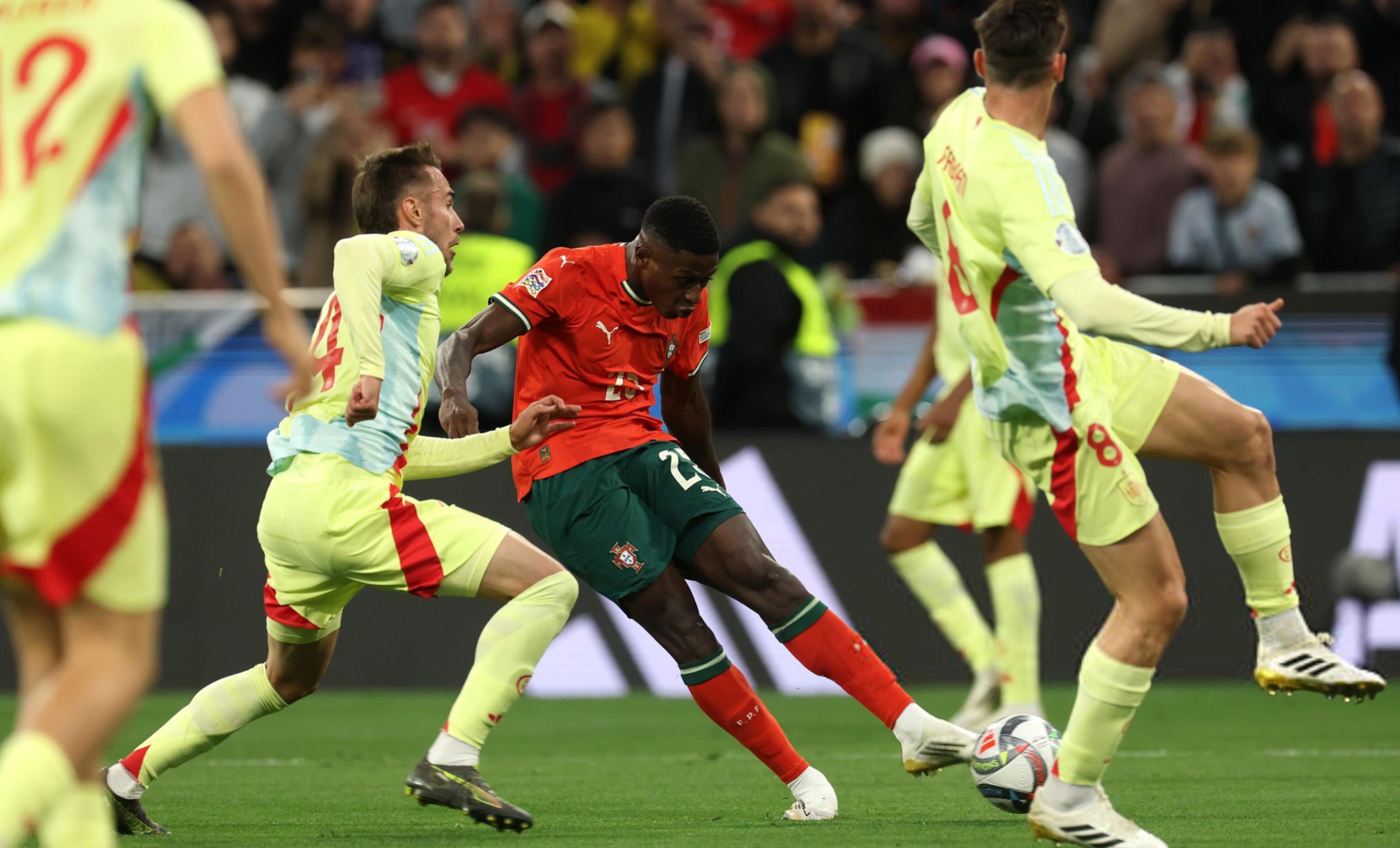 葡萄牙体育迎NBA季后赛关键赛，加时末段主帅复盘，话题不断，团队化学反应显著的简单介绍